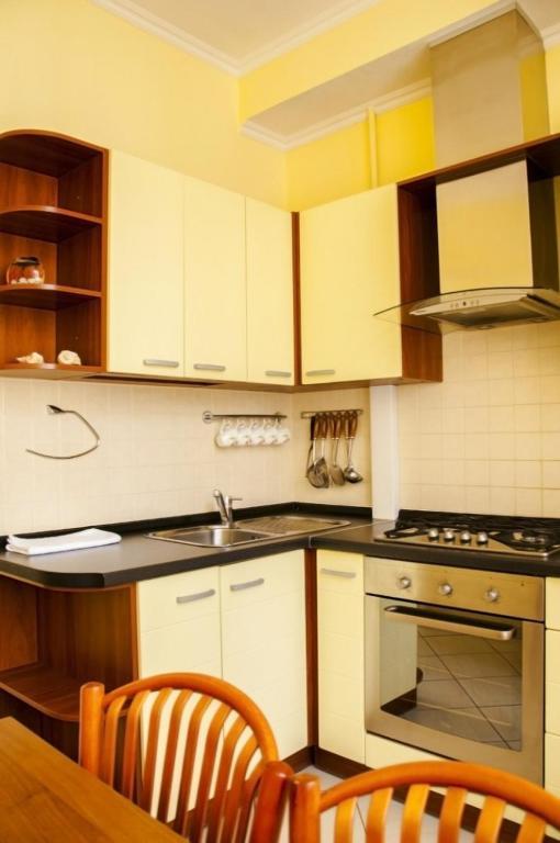 Kiev Hotel Service Apartments Стая снимка